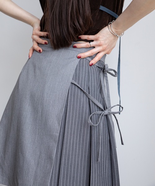 VACANCY（ヴァカンシー）の「レイヤードプリーツキュロットパンツ（その他パンツ・レディース・グレー/ブラック・MEDIUM/LARGE）」の13枚目の写真