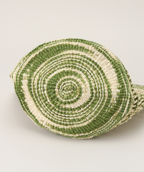 B.C STOCK（ベーセーストック）の「AFRICAN SQUARE/アフリカンスクエア　タイダイスカシアミサイザルバッグ（かごバッグ・レディース・ブラック/グリーン・FREE）」の5枚目の写真