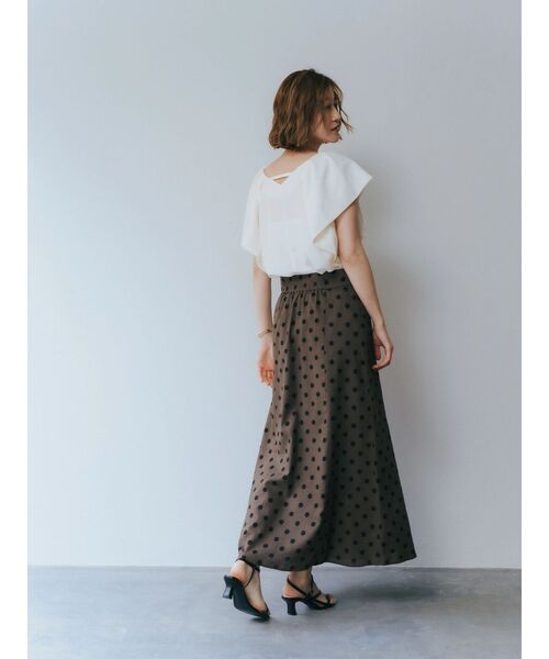 YECCA VECCA(イェッカヴェッカ)の「フレアブラウス(シャツ/ブラウス・レディース・ブラック/ライトブルー/オフホワイト・FREE)」の19枚目の写真