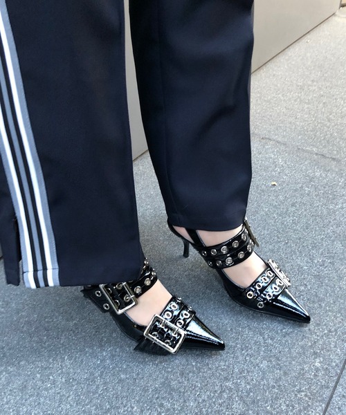 Jeffrey Campbell（ジェフリーキャンベル）の「ダブルベルトパンプス（パンプス・レディース・ブラック/シルバー・37/36/35/39/38）」の17枚目の写真