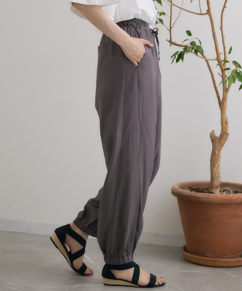 SUGAR ROSE（シュガーローズ）の「SUGAR ROSE ソフトパラシュートパンツ（その他パンツ・レディース・ベージュ/ブラック/チャコールグレー・FREE）」の21枚目の写真