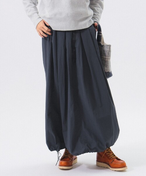 BEAMS BOY(ビームスボーイ)の「Gramicci × BEAMS BOY / 別注 バルーン スカート(スカート・レディース・ブラック/ネイビー・ONE SIZE)」の14枚目の写真