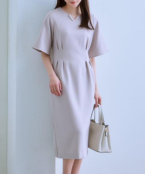 7days Life Styling(セブンデイズライフスタイリング)の「ダブルクロスキーネックコクーンワンピース(ワンピース・レディース・ベージュ/ネイビー/チャコール・LL/L/M/S)」の3枚目の写真