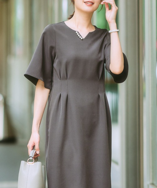 7days Life Styling(セブンデイズライフスタイリング)の「ダブルクロスキーネックコクーンワンピース(ワンピース・レディース・ベージュ/ネイビー/チャコール・LL/L/M/S)」の5枚目の写真