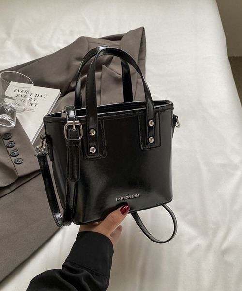 Teem Store(チームストア)の「PUミニバケツ ショルダー ハンドバッグ(ショルダーバッグ・レディース・シルバー/レッド/ホワイト/ブラック・FREE)」の17枚目の写真