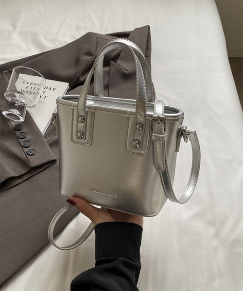 Teem Store(チームストア)の「PUミニバケツ ショルダー ハンドバッグ(ショルダーバッグ・レディース・シルバー/レッド/ホワイト/ブラック・FREE)」の16枚目の写真