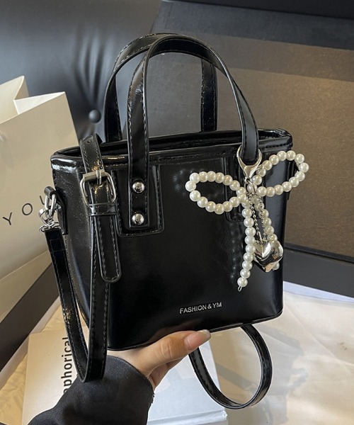 Teem Store(チームストア)の「PUミニバケツ ショルダー ハンドバッグ(ショルダーバッグ・レディース・シルバー/レッド/ホワイト/ブラック・FREE)」の22枚目の写真