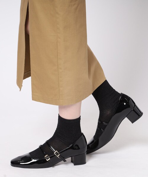 ESPERANZA（エスペランサ）の「ダブルストラップパンプス（パンプス・レディース・アイボリー/ブラック/ブラック系1・22.5cm/23.0cm/23.5cm/24.0cm/24.5cm/22.0cm）」の21枚目の写真