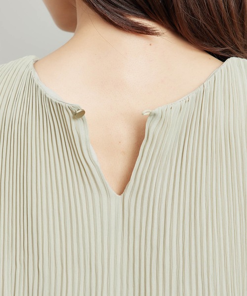 ROPE' PICNIC(ロペピクニック)の「楽キレイ カップ付きプリーツブラウス(シャツ/ブラウス・レディース・ブルー/ベージュ/ダークブラウン・36/38)」の16枚目の写真