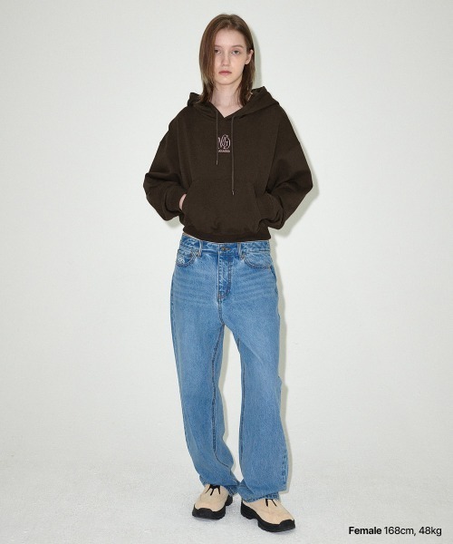 MAHAGRID(マハグリッド)の「『mahagrid/マハグリッド』MGD SERIF LOGO CROP HOODIE/セリフロゴ クロップ プルオーバーパーカー(パーカー・レディース・アイボリー/ブラウン・FREE)」の12枚目の写真