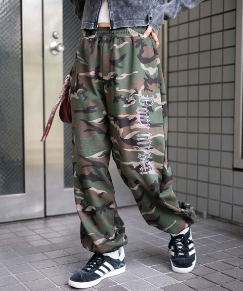 WEGO(ウィゴー)の「WEGO/ラインストーンロゴスウェットパンツ(スウェットパンツ・レディース・ブラック/その他1・FREE)」の12枚目の写真