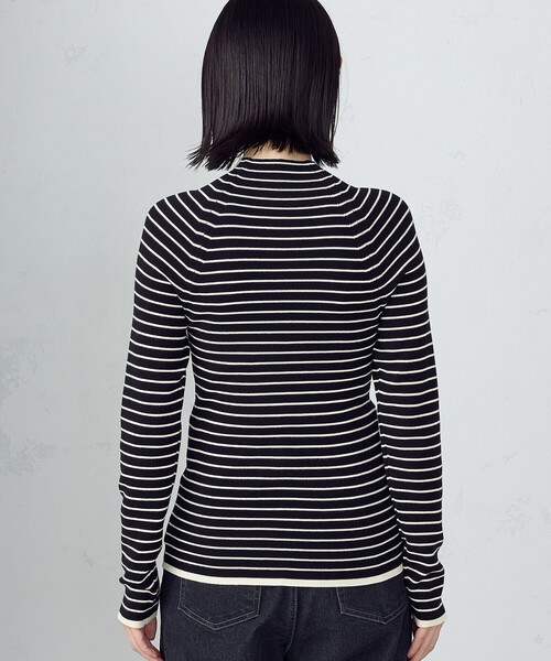 COMME CA ISM(コムサイズム)の「ベーシックリブ ボーダー ハイネックニット(ニット/セーター・レディース・ホワイト×ブラック/ブラック×ホワイト・MEDIUM/LARGE)」の6枚目の写真