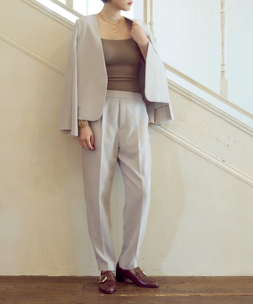 Mode et Jacomo（モードエジャコモ）の「バックルヒールローファー（ローファー・レディース・ブラック/ライトベージュ/ダークブラウン・22.5cm/23cm/23.5cm/24cm/24.5cm）」の5枚目の写真