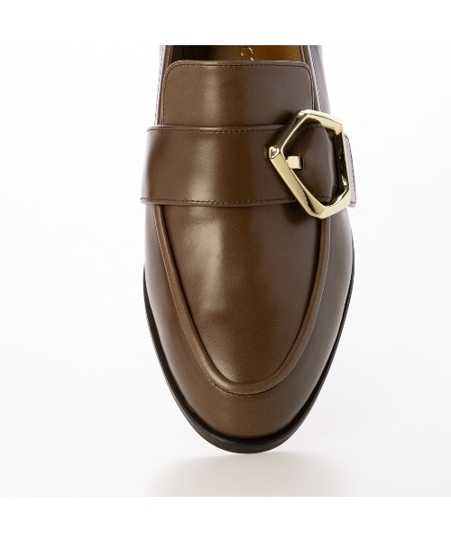 Mode et Jacomo（モードエジャコモ）の「バックルヒールローファー（ローファー・レディース・ブラック/ライトベージュ/ダークブラウン・22.5cm/23cm/23.5cm/24cm/24.5cm）」の17枚目の写真