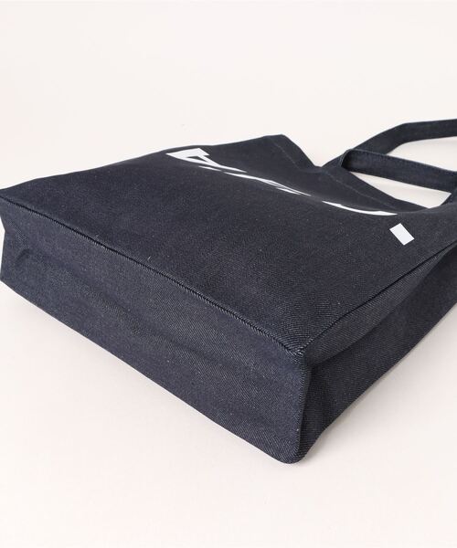 A.P.C.（アーペーセー）の「Tote Laure /トートバッグ（トートバッグ・メンズ・インディゴブルー・ONESIZE）」の3枚目の写真