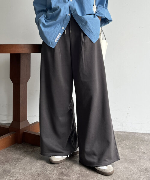 CPCM（シーピーシーエム）の「スウェットワイドパンツ（スウェットパンツ・レディース・グレー/チャコールグレー/アイボリー・FREE）」の2枚目の写真