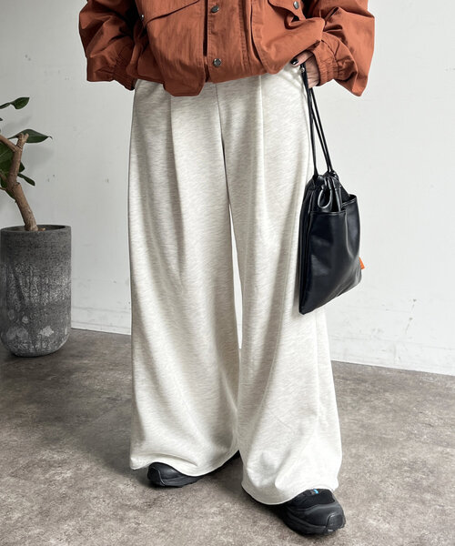 CPCM（シーピーシーエム）の「スウェットワイドパンツ（スウェットパンツ・レディース・グレー/チャコールグレー/アイボリー・FREE）」の5枚目の写真