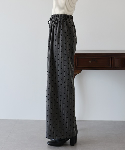 BLUEEAST（ブルーイースト）の「フロッキードットパンツ（その他パンツ・レディース・グレー/ベージュ・MEDIUM）」の22枚目の写真