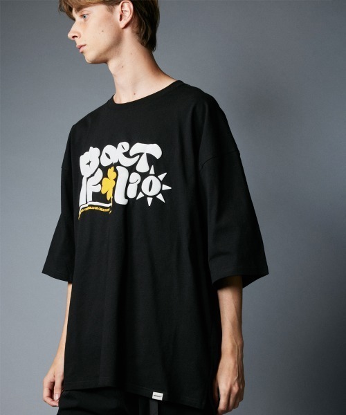 rehacer : Portfolio foaming Logo CS / ポートフォリオ フォーミング ロゴ ワイド カットソー（Tシャツ/カットソー）｜rehacer（レアセル）Tシャツ/カットソー