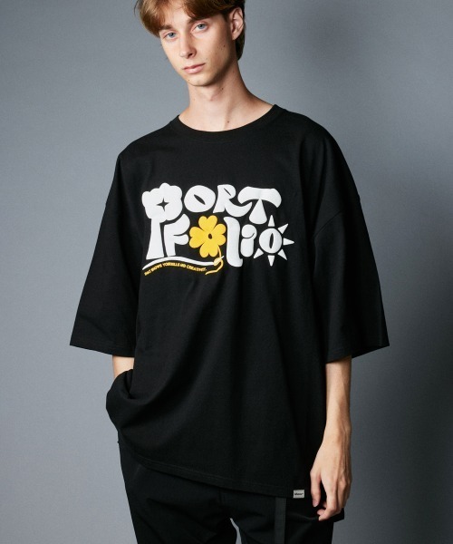 rehacer : Portfolio foaming Logo CS / ポートフォリオ フォーミング ロゴ ワイド カットソー（Tシャツ/カットソー）｜rehacer（レアセル）