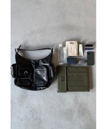 un/ neu (アン ノイ)アウトポケットスクエアボストンバッグ 2WAYアウトポケットスクエアボストンバッグ / ショルダーバッグ