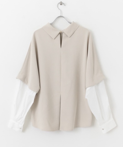 CHIGNON（シニヨン）の「CHIGNON　スリーブレイヤードドルマンブラウス（シャツ/ブラウス・レディース・ライトベージュ/ブラック・FREE）」の13枚目の写真