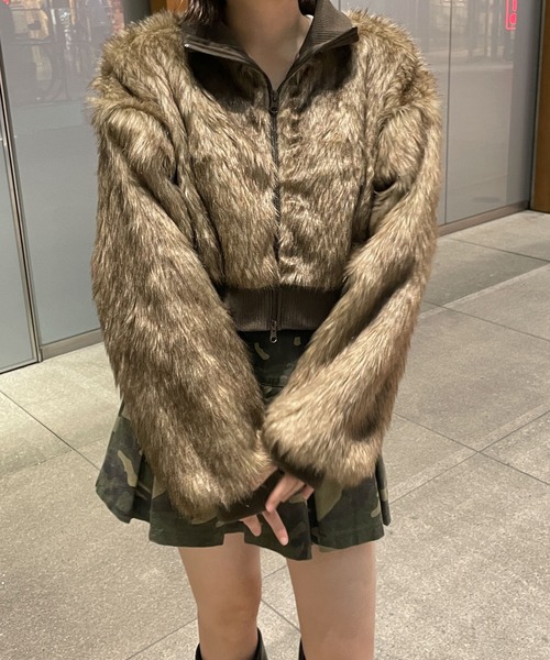 WEGO（ウィゴー）の「WEGO/ミックスフェイクファーブルゾン（ブルゾン・レディース・ライトグレー/ブラウン・FREE）」の15枚目の写真