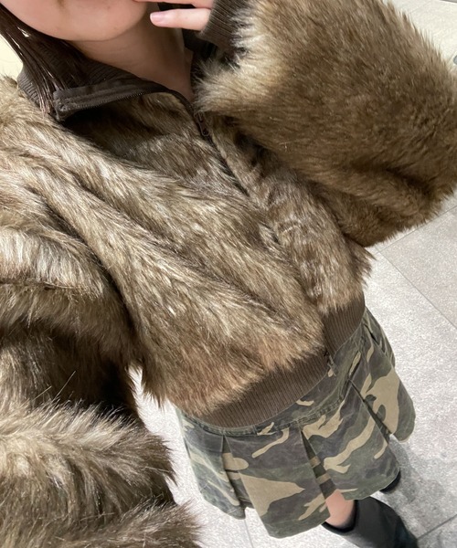 WEGO（ウィゴー）の「WEGO/ミックスフェイクファーブルゾン（ブルゾン・レディース・ライトグレー/ブラウン・FREE）」の14枚目の写真