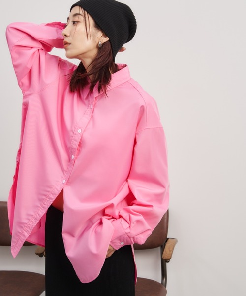 Auntie Rosa Holiday（アンティローザホリデー）の「オーバーサイズレギュラーカラーシャツ（シャツ/ブラウス・レディース・ブルー/オフホワイト/ピンク/その他・FREE）」の5枚目の写真