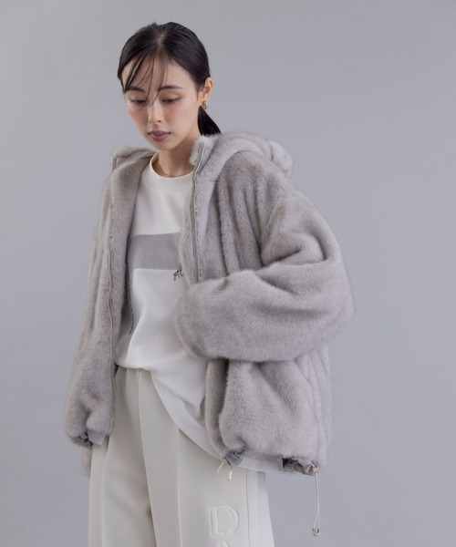 Eimee Law（エイミーロウ）の「ミンクライクファーフーディ ハーフ