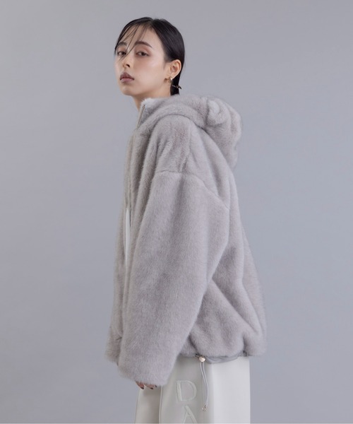 Eimee Law（エイミーロウ）の「ミンクライクファーフーディ ハーフ