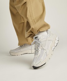 NIKE（ナイキ）の「ナイキ ズーム ボメロ 5 メンズシューズ   Nike Zoom Vomero 5 Men's Shoes BV1358-001 Vast Grey（スニーカー）」