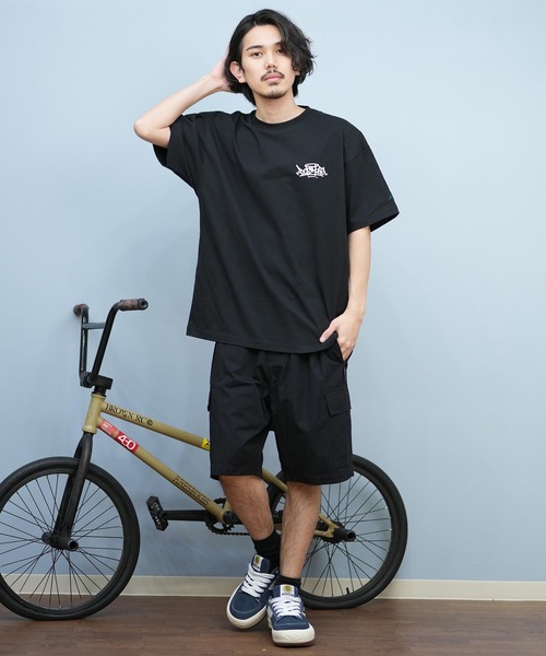 DC（ディーシー）の「DC/ディーシー 半袖Tシャツ バックプリント ルーズシルエット 25 GRAFFITTI SS DST251097（Tシャツ/カットソー・メンズ・ホワイト/ブラック・XL/L/M/XXL）」の17枚目の写真
