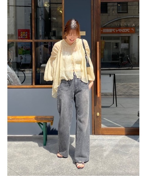 titivate(ティティベイト)の「ギャザーデザインシアーブラウス(シャツ/ブラウス・レディース・ライトピンク/アイボリー/ライトイエロー/ダークブラウン・S/L/M)」の7枚目の写真