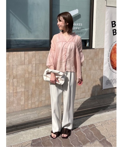 titivate(ティティベイト)の「ギャザーデザインシアーブラウス(シャツ/ブラウス・レディース・ライトピンク/アイボリー/ライトイエロー/ダークブラウン・S/L/M)」の8枚目の写真