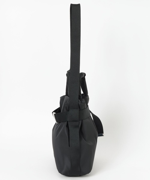 OUTDOOR PRODUCTS(アウトドアプロダクツ)の「【HEREIAM】OUTDOOR(アウトドア)別注/2WAYベルトトートバッグS(トートバッグ・レディース・ブラック/カーキ/ブルー/シルバー/レッド/ブラック系/ブラウン/レオパード/ゼブラ/ライトブルー/ワンウォッシュ・FREE)」の12枚目の写真