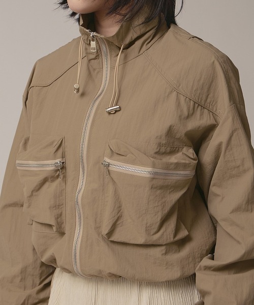 BLANK (ブランク)の「Multi Pocket Stand Neck blouson / マルチポケット スタンドネック ブルゾン 秋物 秋服 2026年秋冬(ブルゾン・レディース・ホワイト/ブラック/ベージュ・FREE)」の3枚目の写真