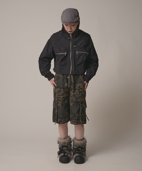 BLANK (ブランク)の「Multi Pocket Stand Neck blouson / マルチポケット スタンドネック ブルゾン 秋物 秋服 2026年秋冬(ブルゾン・レディース・ホワイト/ブラック/ベージュ・FREE)」の16枚目の写真