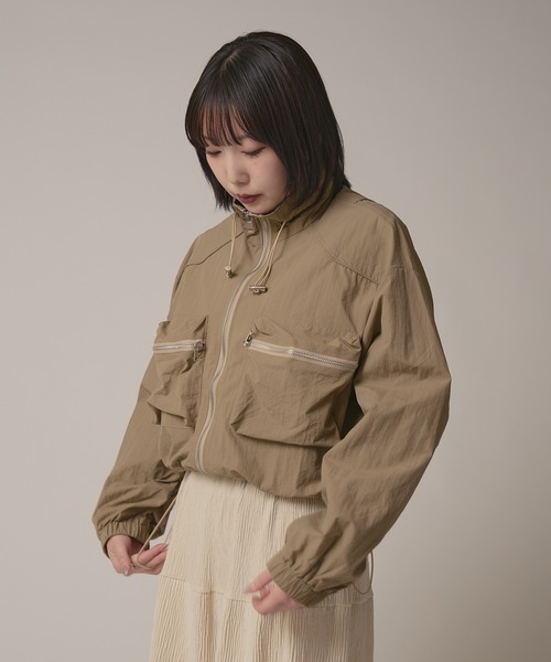 BLANK (ブランク)の「Multi Pocket Stand Neck blouson / マルチポケット スタンドネック ブルゾン 秋物 秋服 2026年秋冬(ブルゾン・レディース・ホワイト/ブラック/ベージュ・FREE)」の20枚目の写真