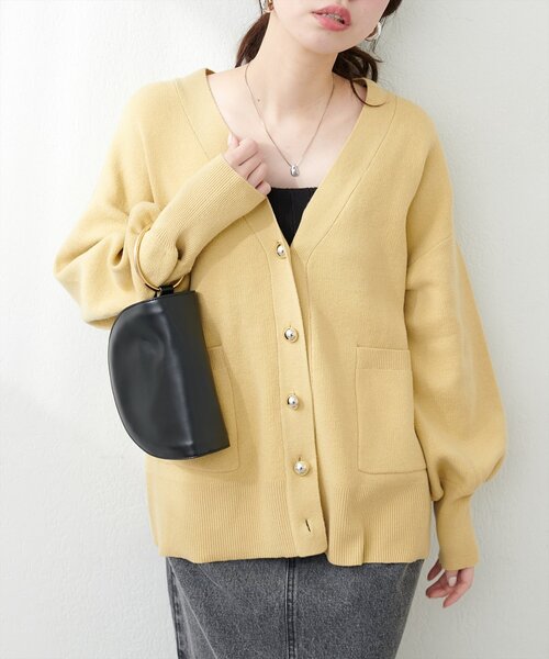 natural couture（ナチュラルクチュール）の「ぷっくり金ボタンミドルカーデ（カーディガン/ボレロ・レディース・チャコールグレー/アイボリー/ピンク/キャメル/イエロー・FREE）」の2枚目の写真