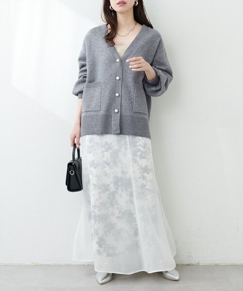 natural couture（ナチュラルクチュール）の「ぷっくり金ボタンミドルカーデ（カーディガン/ボレロ・レディース・チャコールグレー/アイボリー/ピンク/キャメル/イエロー・FREE）」の17枚目の写真