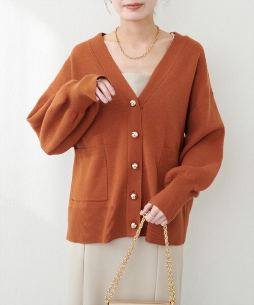 natural couture（ナチュラルクチュール）の「ぷっくり金ボタンミドルカーデ（カーディガン/ボレロ・レディース・チャコールグレー/アイボリー/ピンク/キャメル/イエロー・FREE）」の22枚目の写真