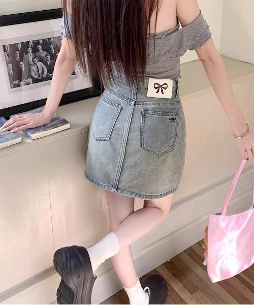 WEGO(ウィゴー)の「WEGO/インナーパンツ付きバックリボンミニ丈タイトスカート(デニムスカート・レディース・ブルー・MEDIUM/SMALL/LARGE)」の8枚目の写真