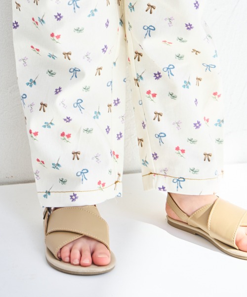 pairmanon（ペアマノン）の「【綿100%】【リンクコーデ】ツイルサロペット（サロペット/オーバーオール・キッズ・アイボリー/ブラック/ホワイト系その他/ベージュ・120/150/140/130/110/90/100）」の11枚目の写真