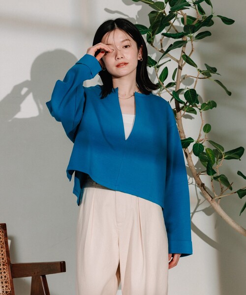 FREAK'S STORE(フリークスストア)の「ポンチ Vネックショートスウェット(スウェット・レディース・ブルー/チャコール・フリ-)」の16枚目の写真