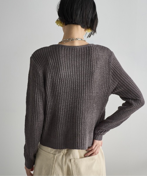 THE YOn（ザヨン）の「フェイクキャミレイヤードニットプルオーバー（ニット/セーター・レディース・ベージュ/オフホワイト/ピンク/チャコールグレー・FREE）」の12枚目の写真