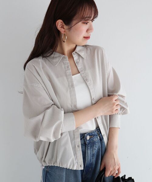 Y's ワイズ　新品　ダークグリーン ブラウス　シャツ　裾フリル Green Parks（グリーンパークス）の「I 襟付きフリルブラウス