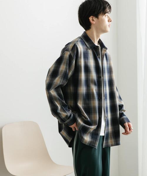 SENSE OF PLACE by URBAN RESEARCH（センスオブプレイスバイアーバンリサーチ）の「『ユニセックス』『イージーケア』カラールーズシャツ（シャツ/ブラウス・メンズ・チャコールグレー/ネイビー/ライトグレー/ブラウン/ライトベージュ/ライトブルー・MEDIUM/LARGE）」の6枚目の写真