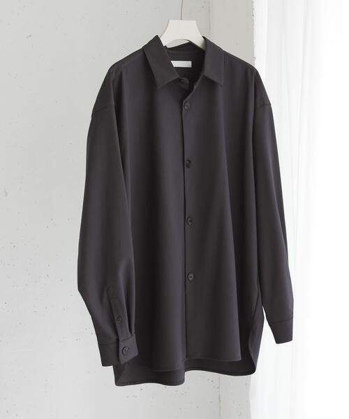 SENSE OF PLACE by URBAN RESEARCH（センスオブプレイスバイアーバンリサーチ）の「『ユニセックス』『イージーケア』カラールーズシャツ（シャツ/ブラウス・メンズ・チャコールグレー/ネイビー/ライトグレー/ブラウン/ライトベージュ/ライトブルー・MEDIUM/LARGE）」の2枚目の写真