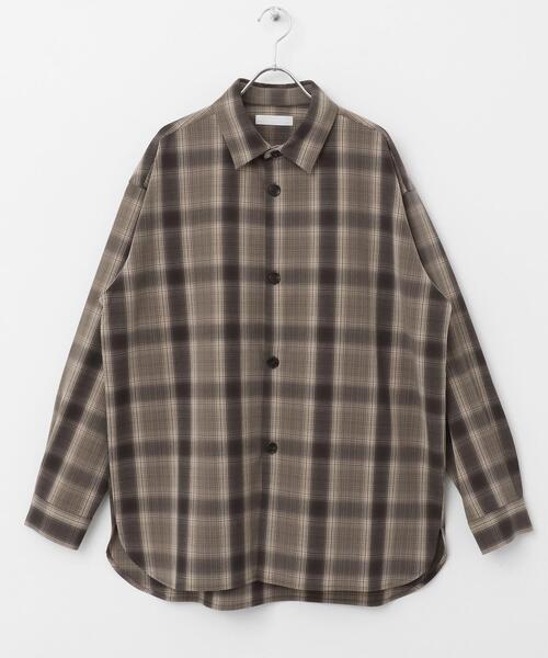 SENSE OF PLACE by URBAN RESEARCH（センスオブプレイスバイアーバンリサーチ）の「『ユニセックス』『イージーケア』カラールーズシャツ（シャツ/ブラウス・メンズ・チャコールグレー/ネイビー/ライトグレー/ブラウン/ライトベージュ/ライトブルー・MEDIUM/LARGE）」の8枚目の写真